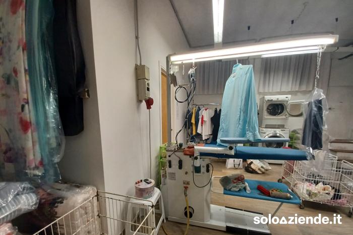Affitto Attivita' artigianali alimentari e non LAVANDERIA ARTIGIANALE a Rovigo (RO)